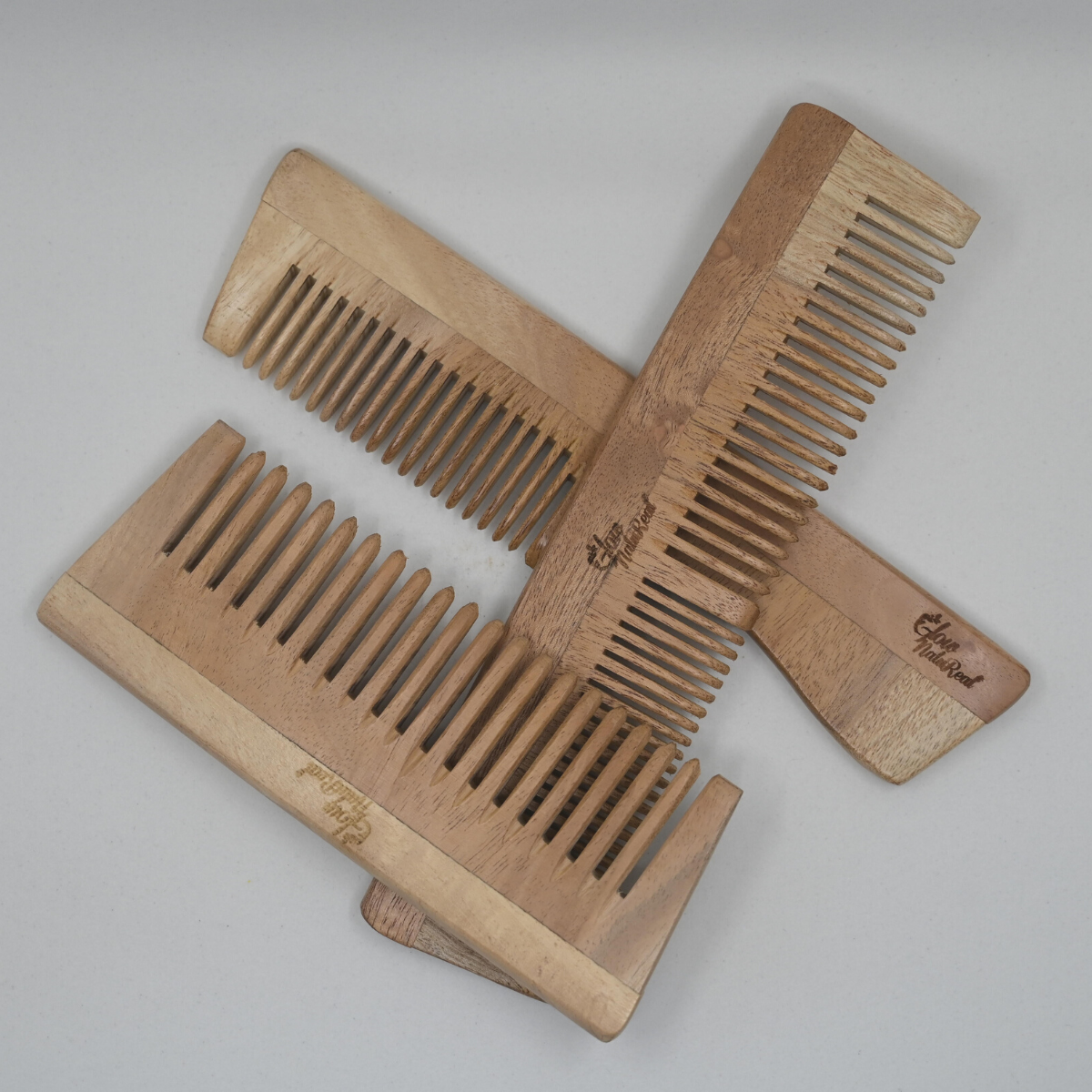 Neem wood comb (set of 3)